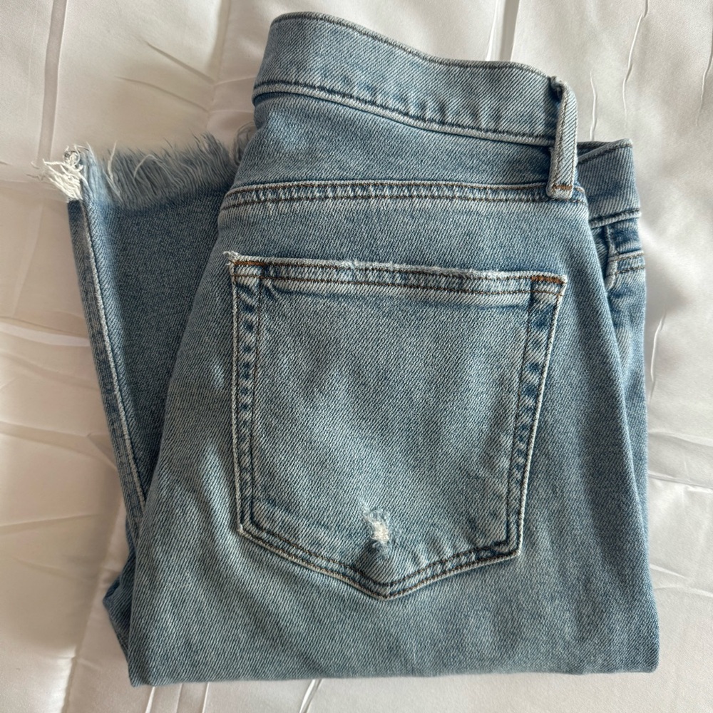 High waist flare crop jeans from Loft! Size 29/8. Stretchy material!